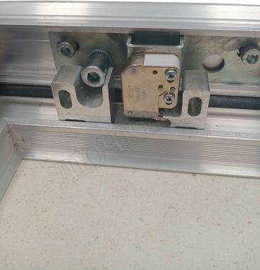 Люк под плитку Нажимной Мега Алюм 2.0, 1 створка 600*2400 Люк под плитку Нажимной Мега Алюм 2.0, 1 створка 600*2400