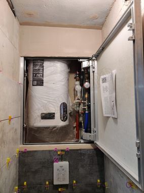 Нажимной Мега Алюм 2.0, 1 створка 600*2400 Нажимной Мега Алюм 2.0, 1 створка 600*2400