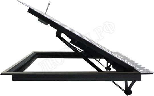 Напольный люк Дворник Уголок, алюминиевый рифленый лист 1000*2500 Напольный люк Дворник Уголок, алюминиевый рифленый лист 1000*2500