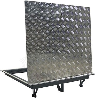 Напольный люк Дворник Уголок, алюминиевый рифленый лист 1000*2500 Напольный люк Дворник Уголок, алюминиевый рифленый лист 1000*2500